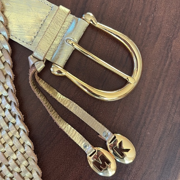 Michael Kors Gold-Tone Woven Belt/ Size small/NWT - Picture 2 of 5